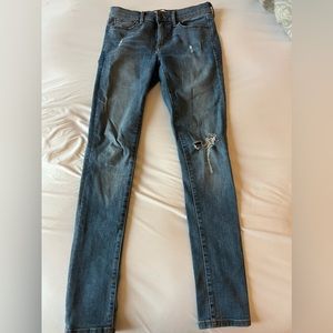 Light wash denim skinny jeans